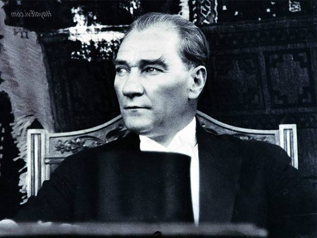 穆斯塔法·凯末尔·阿塔图尔克